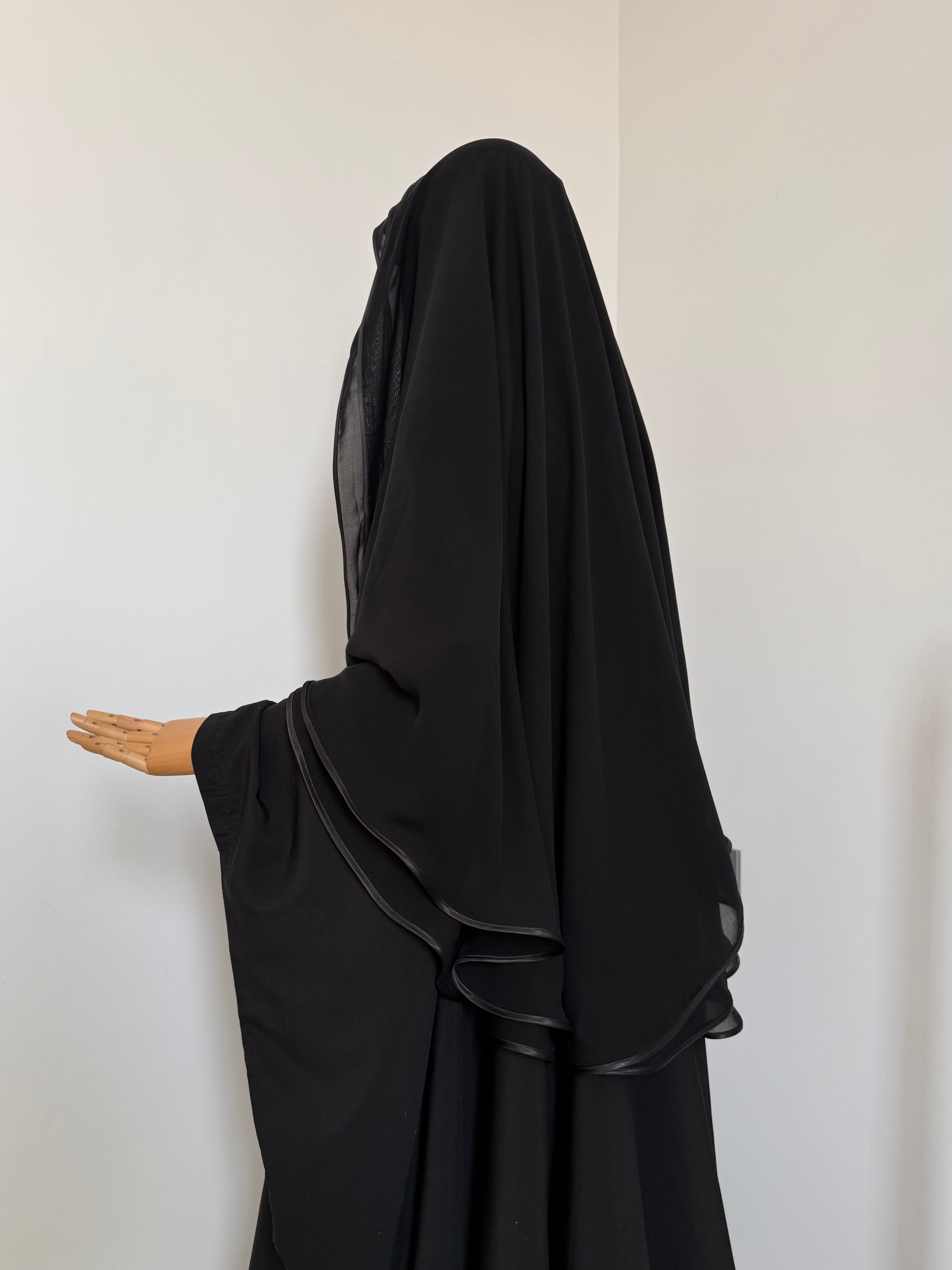Niqab Liwa